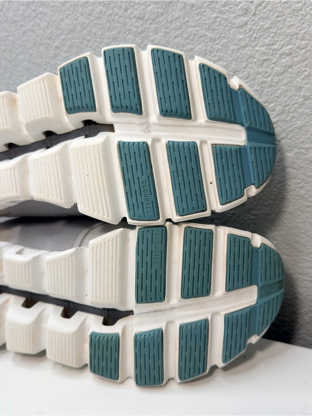 On Cloud 5 Push Women’s Running Shoes Glacier Undyed White Sneakers 69.98353 Sz8 - Picture 12 of 12